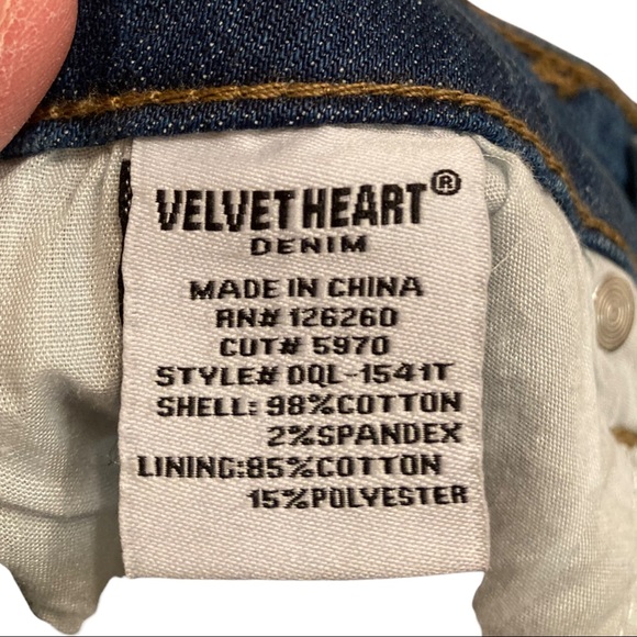 Velvet Heart mid-rise flare crop jeans size 25 distressed Pom Pom size 25 NWT - Picture 13 of 13